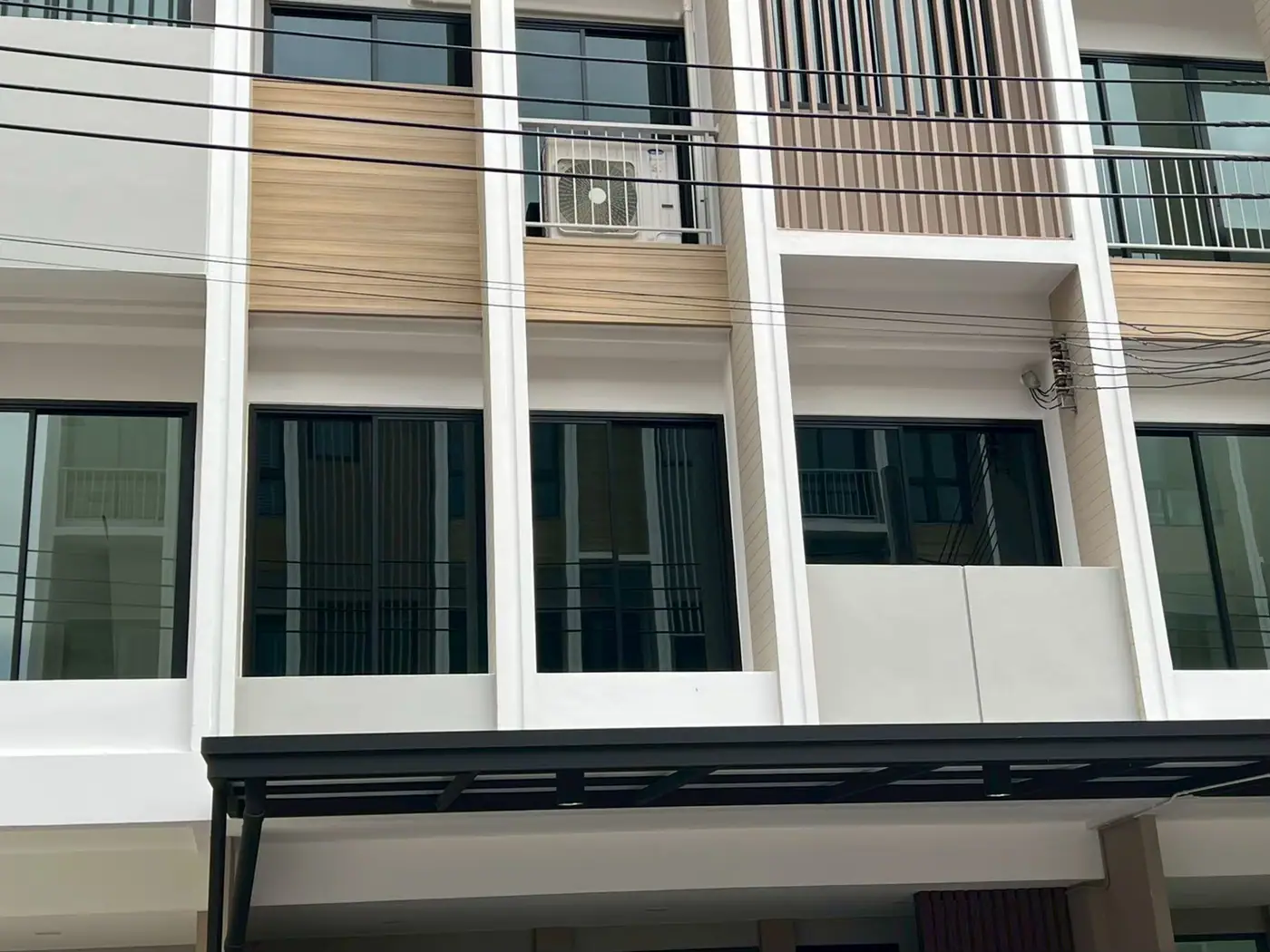 งานติดฟิล์มกรองแสงที่ The Blisz สาทร จรัญ รูปที่ 3