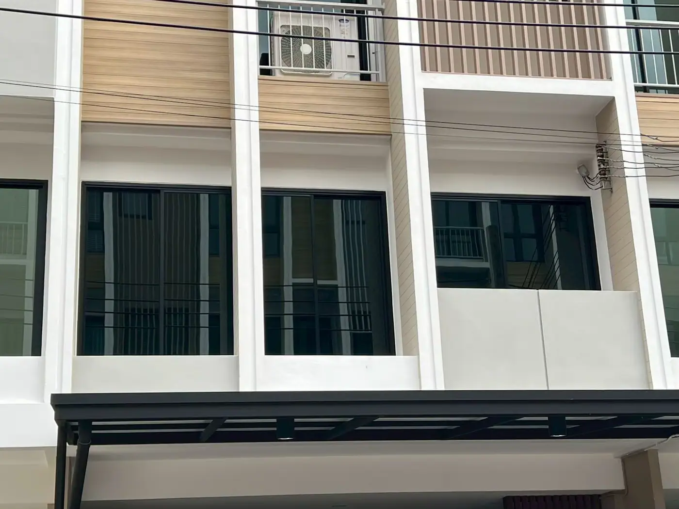 งานติดฟิล์มกรองแสงที่ The Blisz สาทร จรัญ รูปที่ 4
