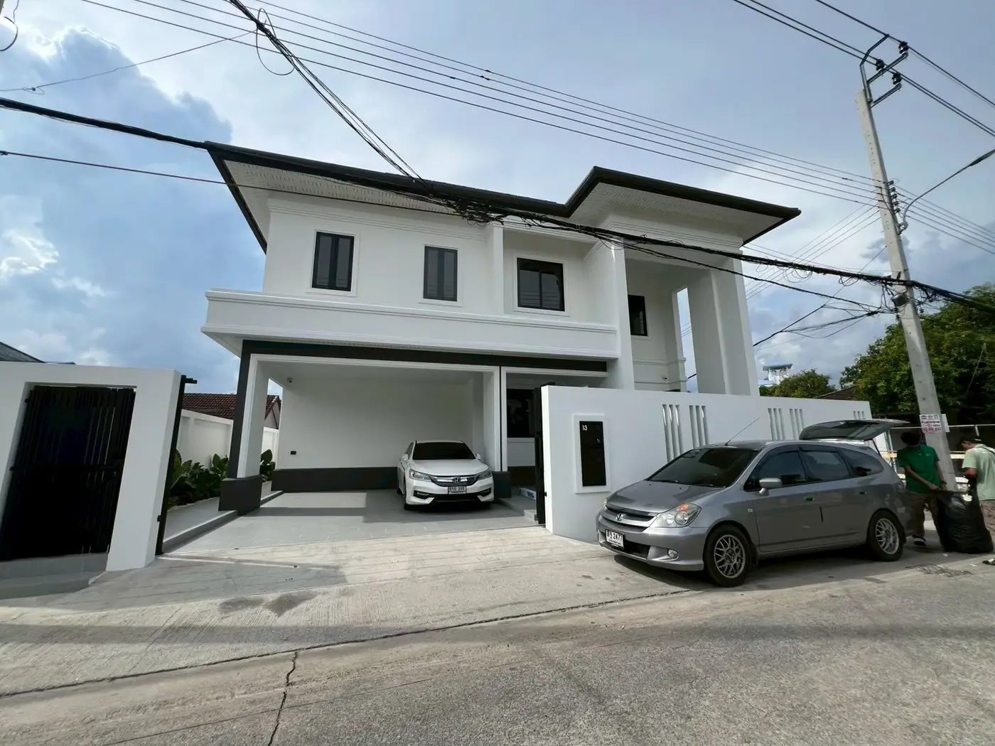 งานติดฟิล์มกรองแสงที่ ซอย 35 อัศวนนท์ ตำบลปากน้ำ รูปที่ 2