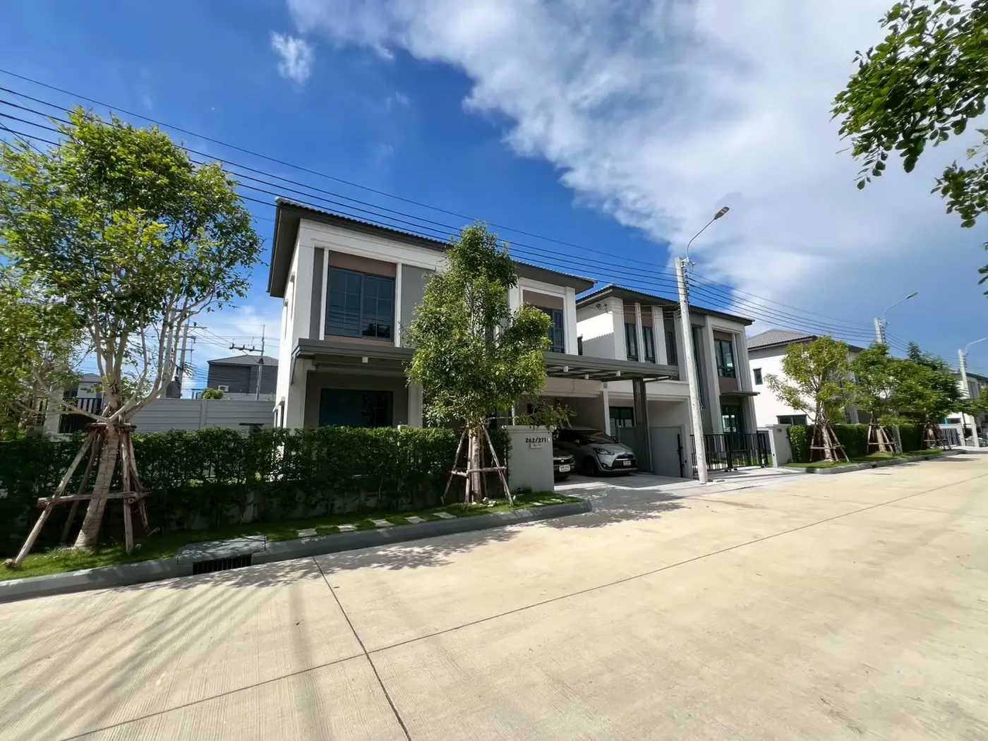 งานติดฟิล์มกรองแสงที่ บ้านกลางเมือง ดิ อิดิชั่น ครีนครินทร์ รูปที่ 2