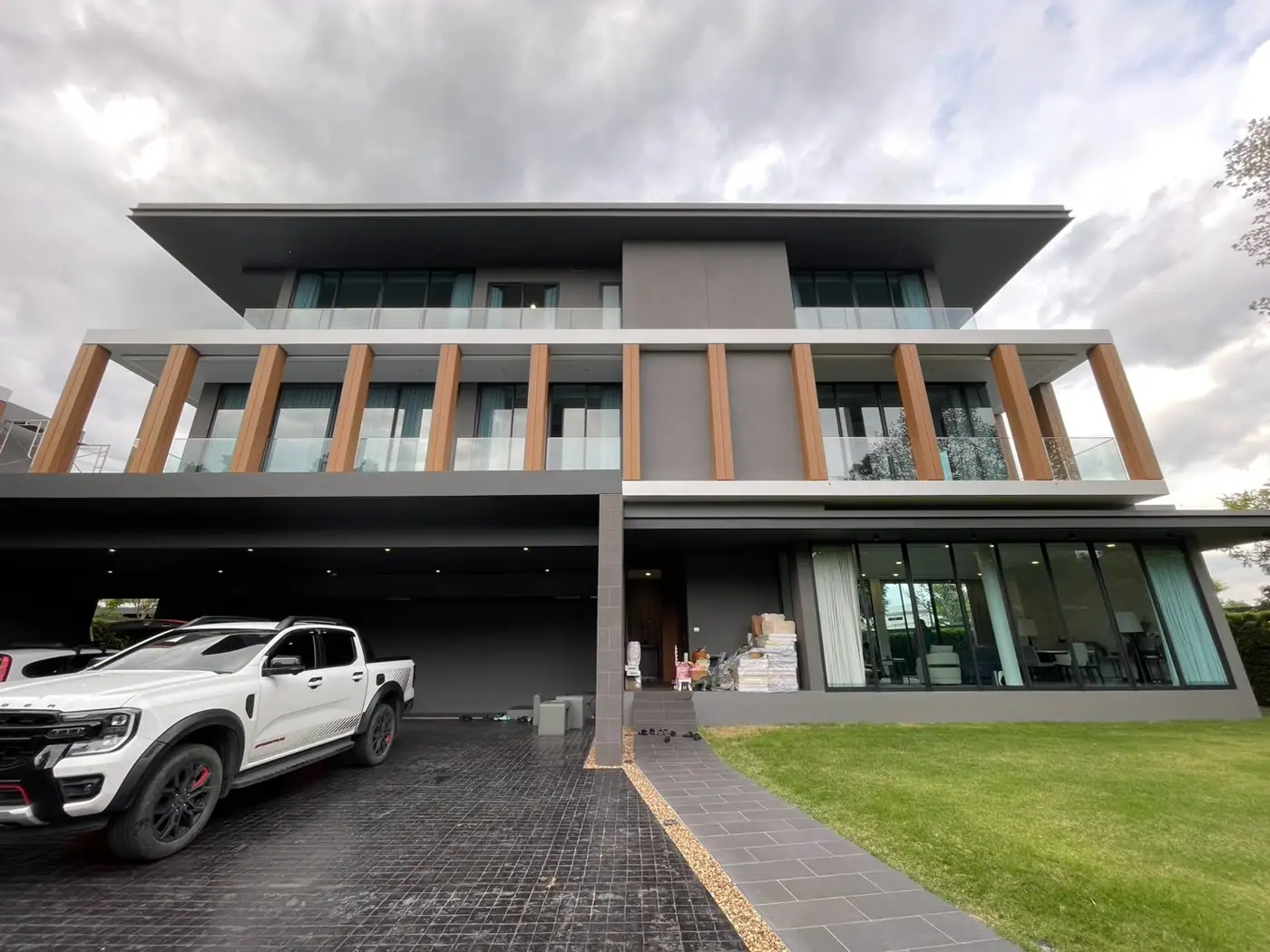 งานติดฟิล์มกรองแสงที่ บ้านอิสระ บางนา หลังที่ 2 รูปที่ 2