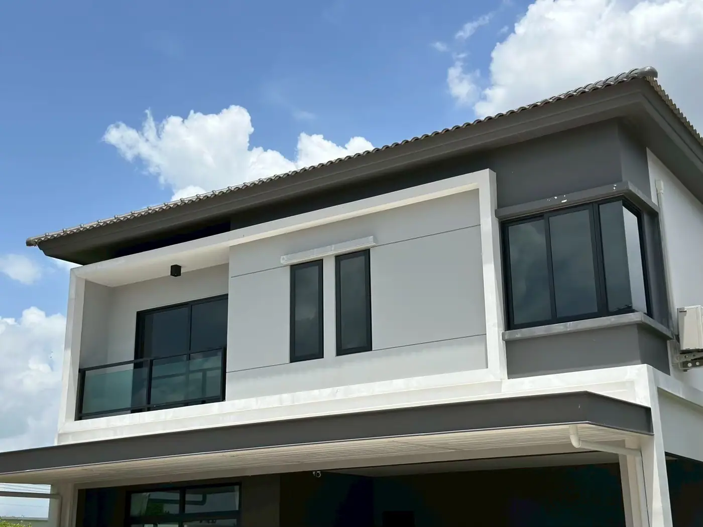 งานติดฟิล์มกรองแสงที่ มบ.บริทาเนีย วงแหวน-รามอินทรา รูปที่ 3
