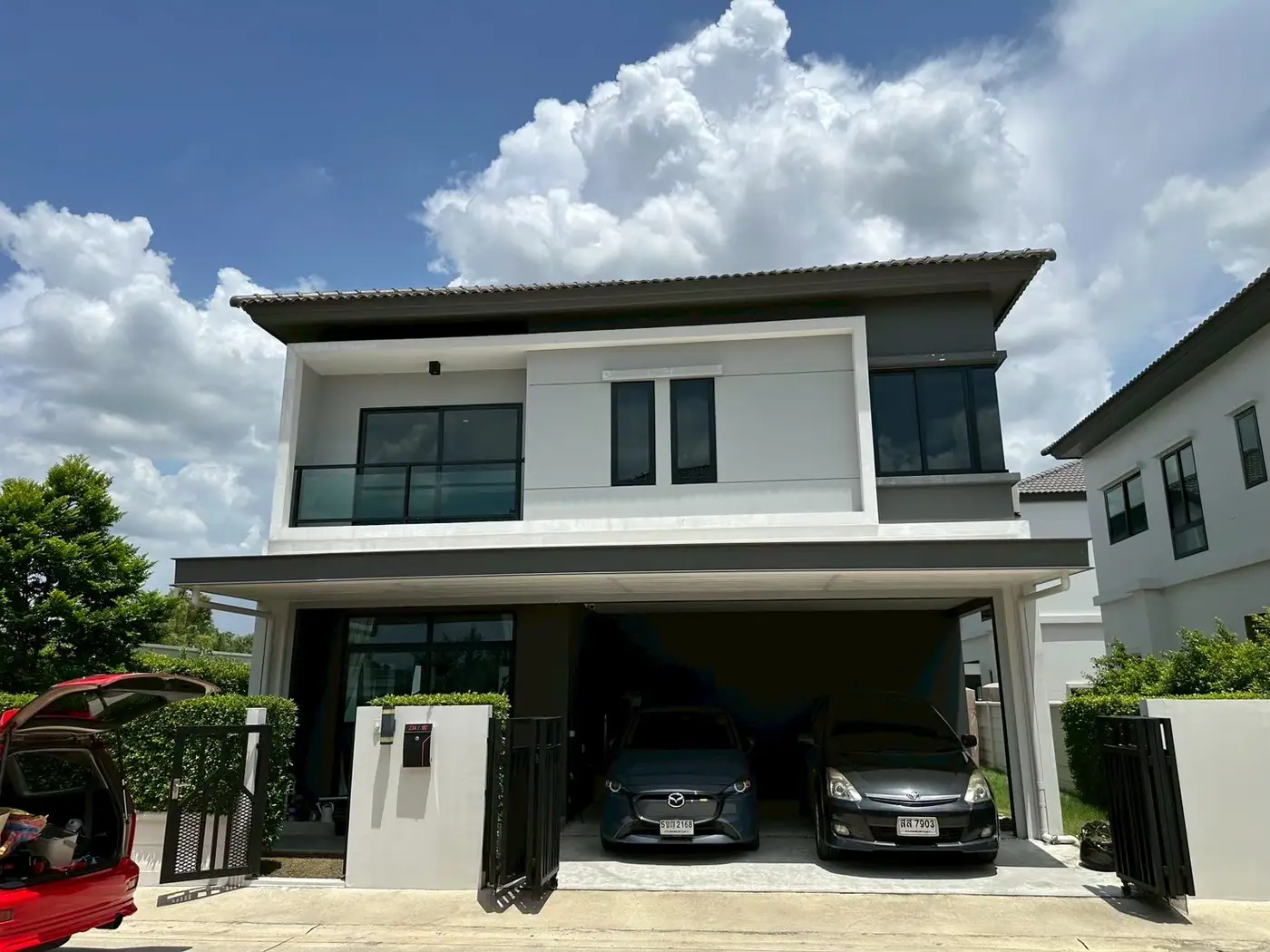 งานติดฟิล์มกรองแสงที่ มบ.บริทาเนีย วงแหวน-รามอินทรา รูปที่ 4