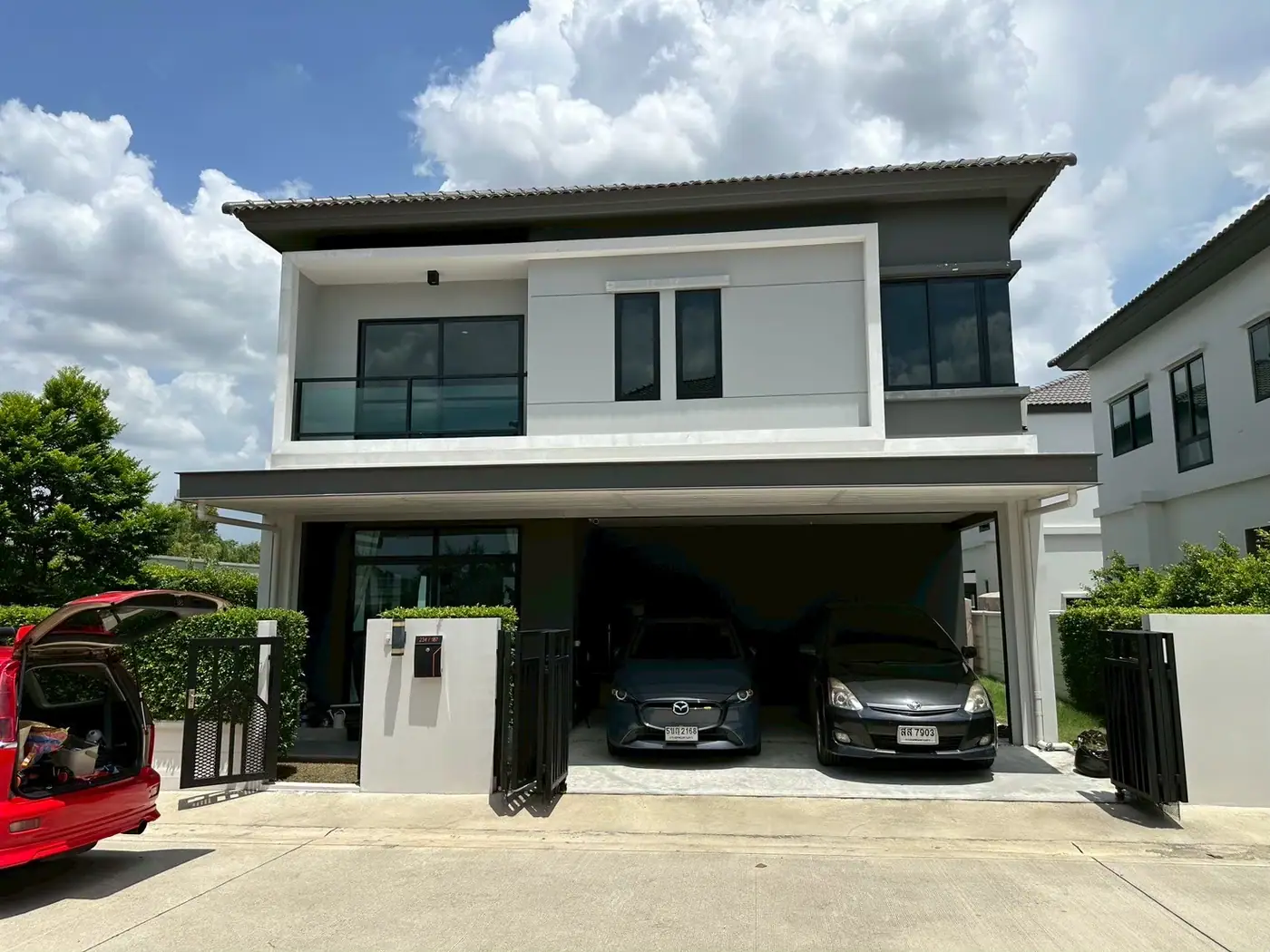 งานติดฟิล์มกรองแสงที่ มบ.บริทาเนีย วงแหวน-รามอินทรา รูปที่ 6