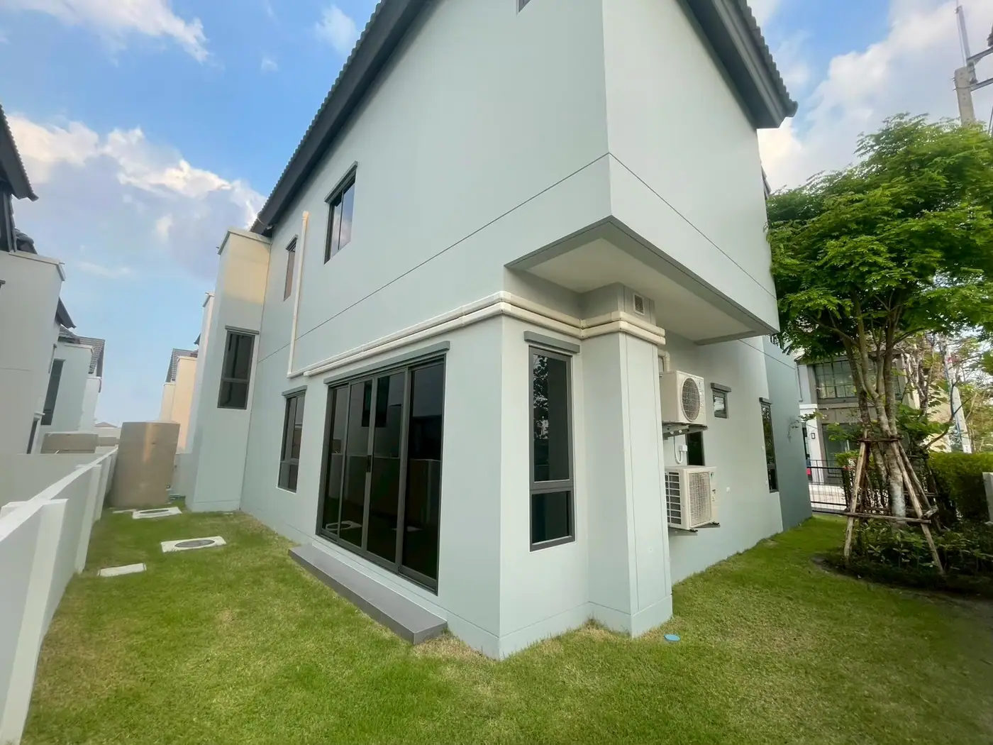 งานติดฟิล์มกรองแสงที่ สราญสิริ - ประชาอุทิศ 90 รูปที่ 3