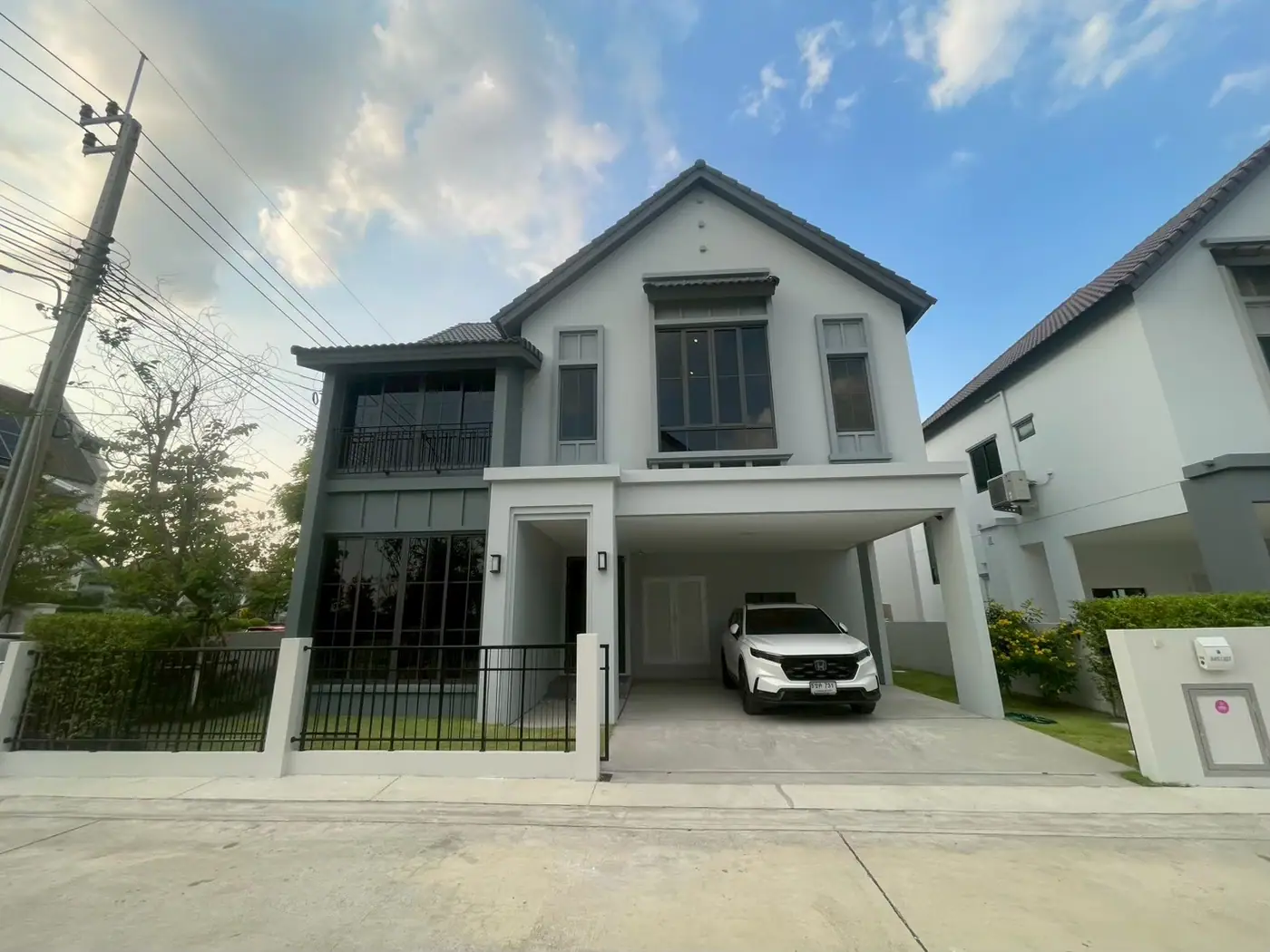งานติดฟิล์มกรองแสงที่ สราญสิริ - ประชาอุทิศ 90 รูปที่ 4