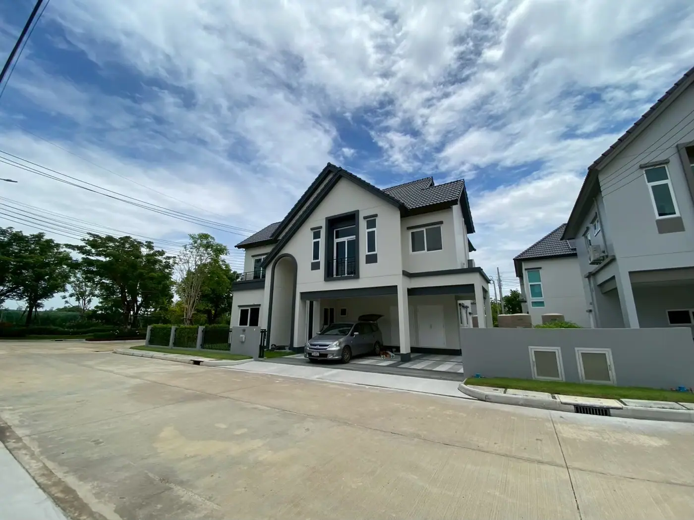 งานติดฟิล์มกรองแสงที่ สราญสิริ จตุโชติ รูปที่ 5