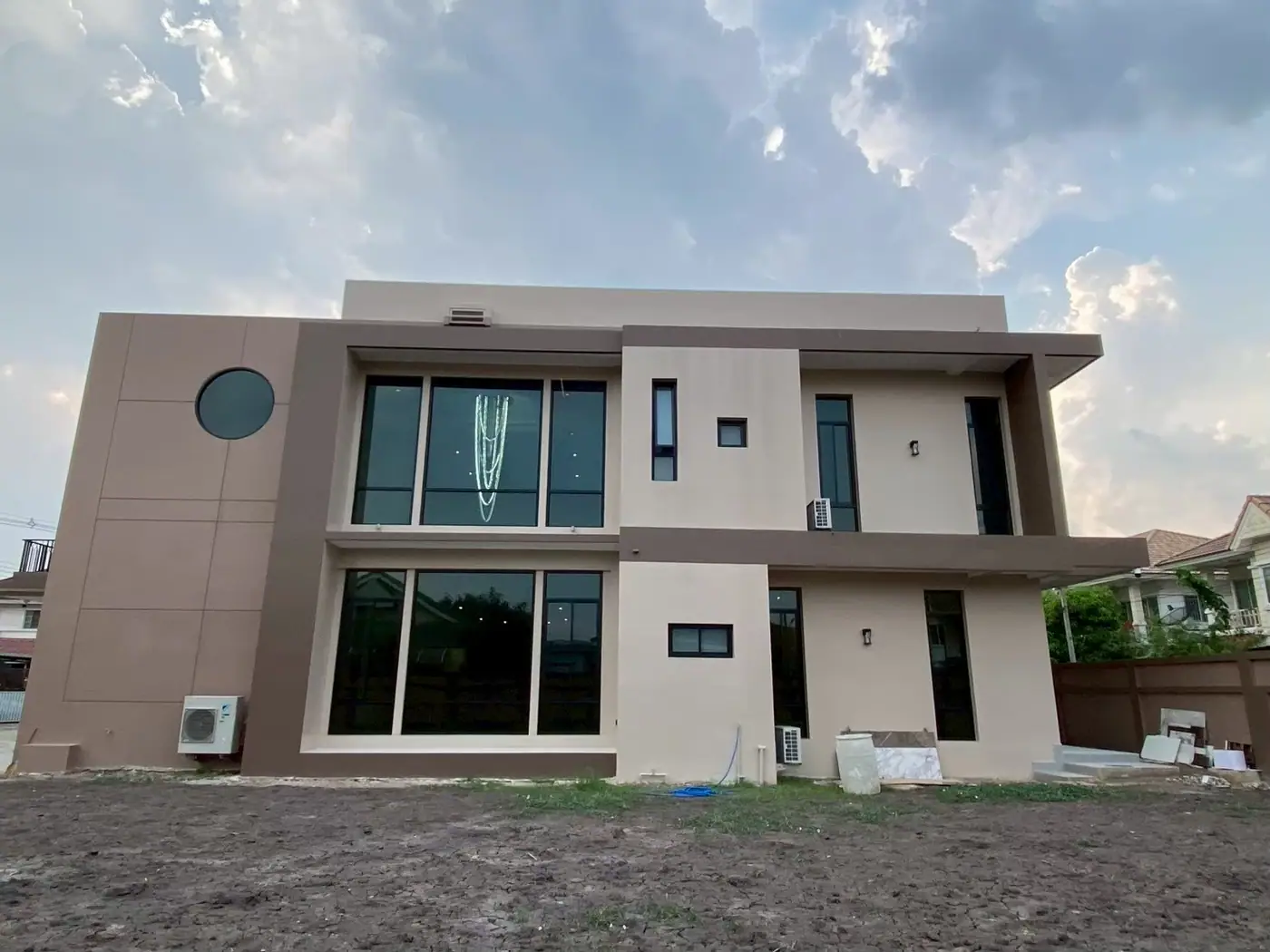 งานติดฟิล์มกรองแสงที่ หมู่บ้าน ฟอร์เรชวิวล์ รูปที่ 2