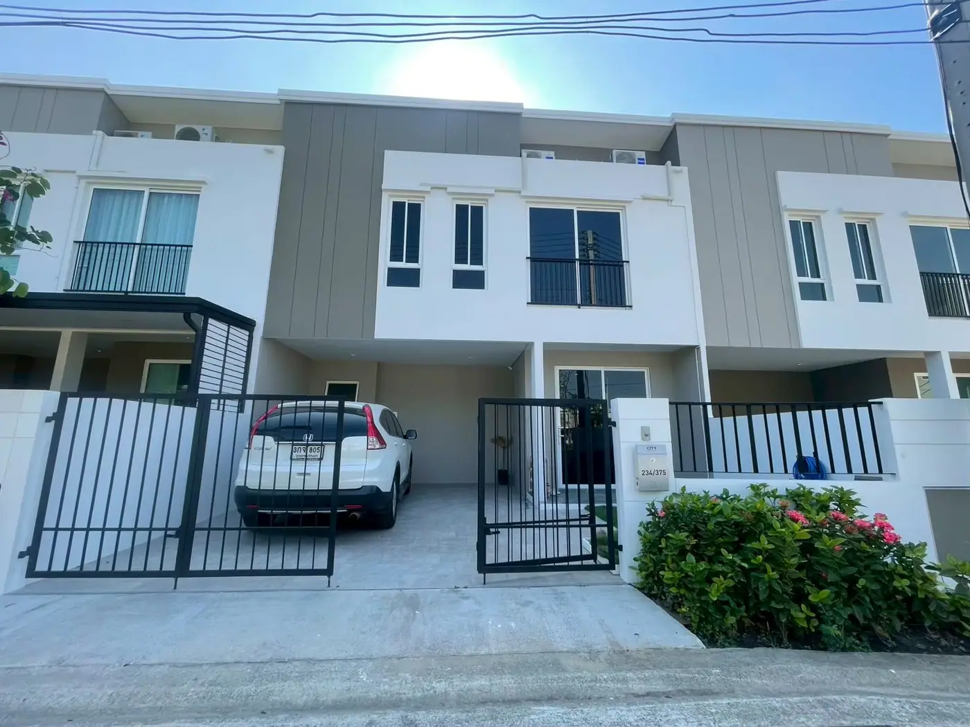 งานติดฟิล์มกรองแสงที่ หมู่บ้านซิตี้เซนส์ราชพฤกษ์ รูปที่ 2