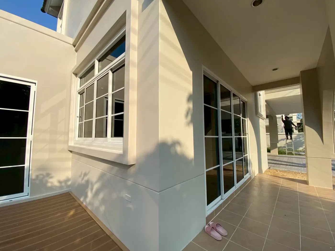 งานติดฟิล์มกรองแสงที่ หมู่บ้านทัสคานี มีนบุรี รูปที่ 8
