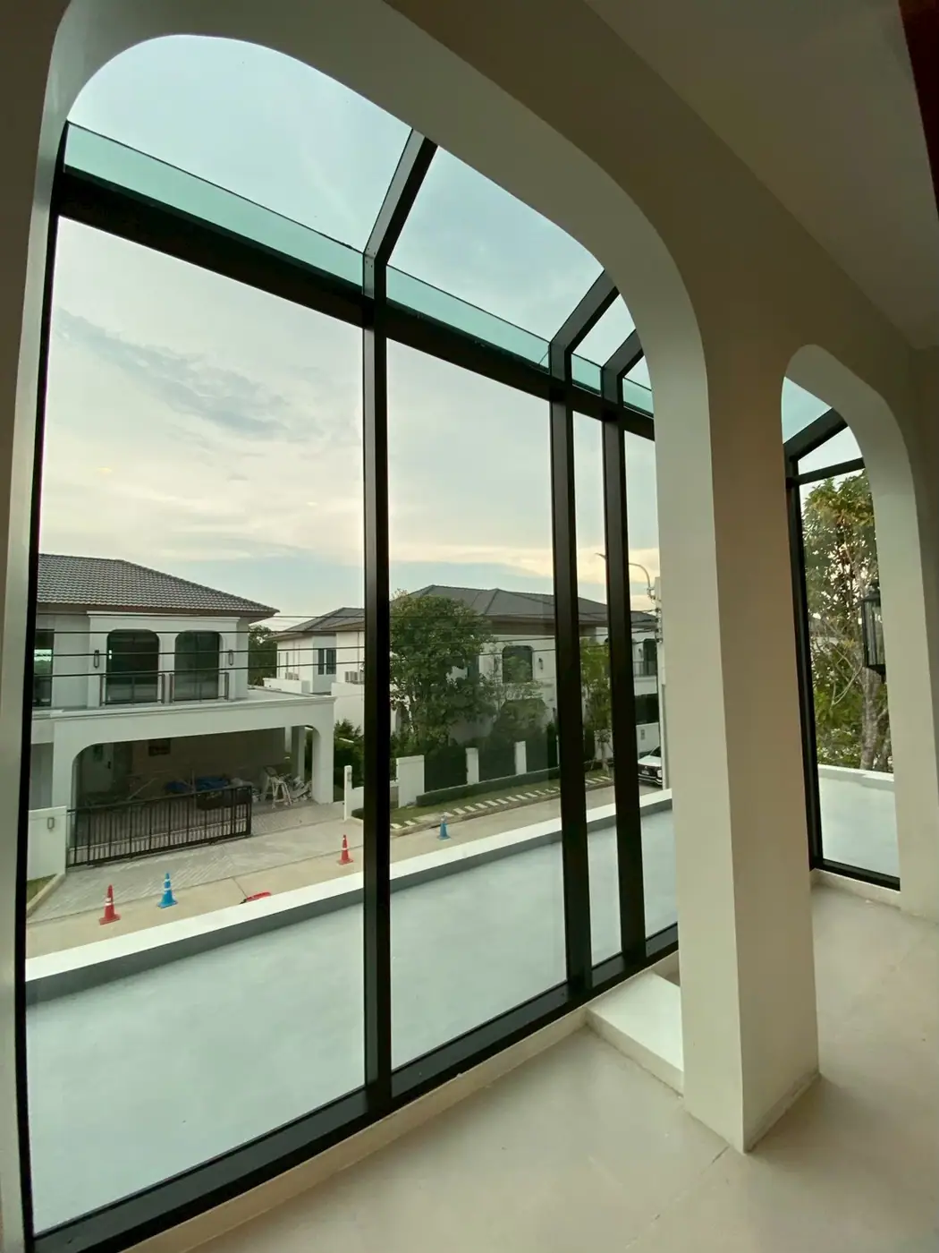 งานติดฟิล์มกรองแสงที่ หมู่บ้านนิรดา ถ.อักษะ รูปที่ 8