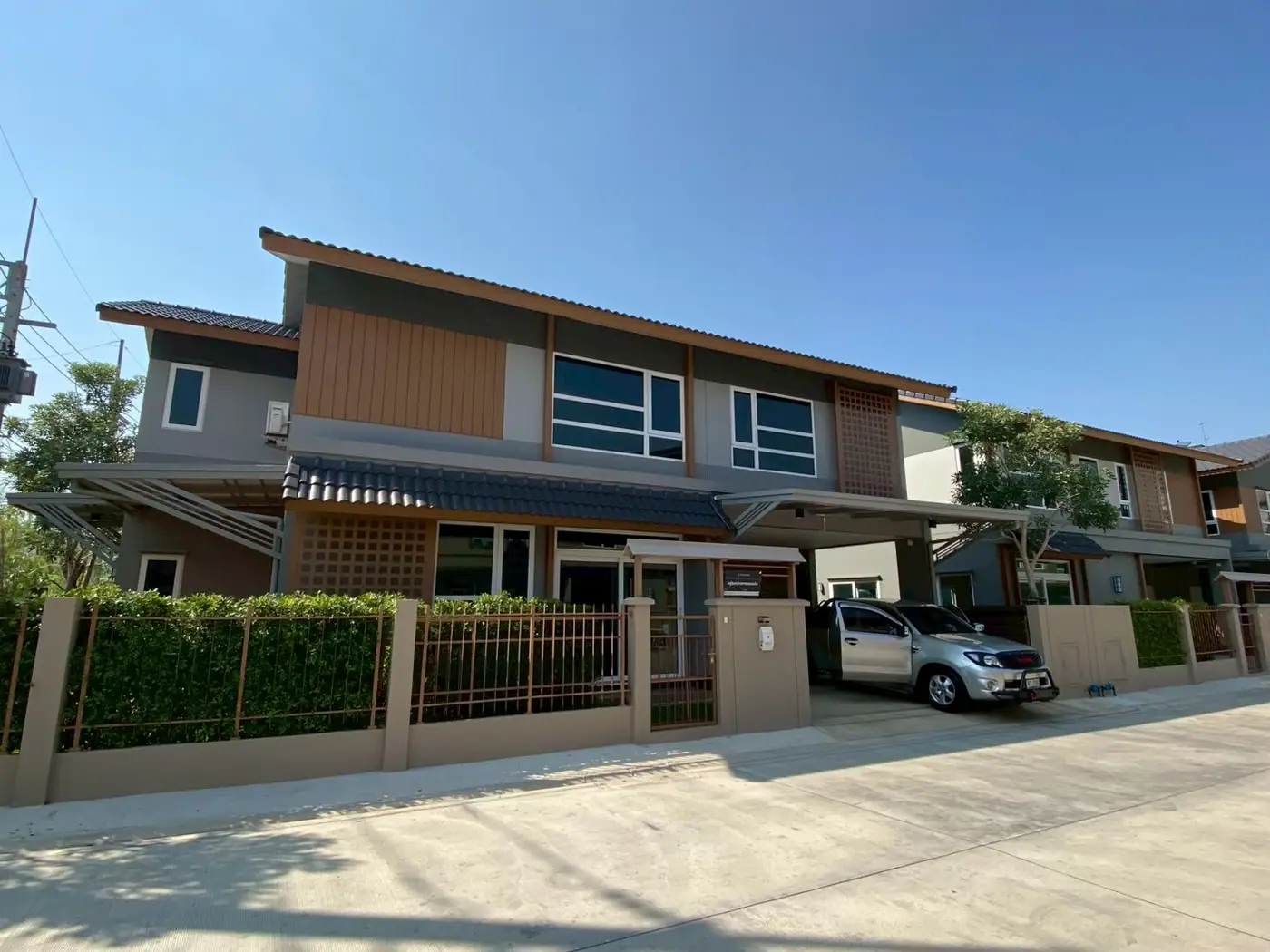 งานติดฟิล์มกรองแสงที่ หมู่บ้านอณาสิริ ติวานนท์-ศรีสมาน รูปที่ 2