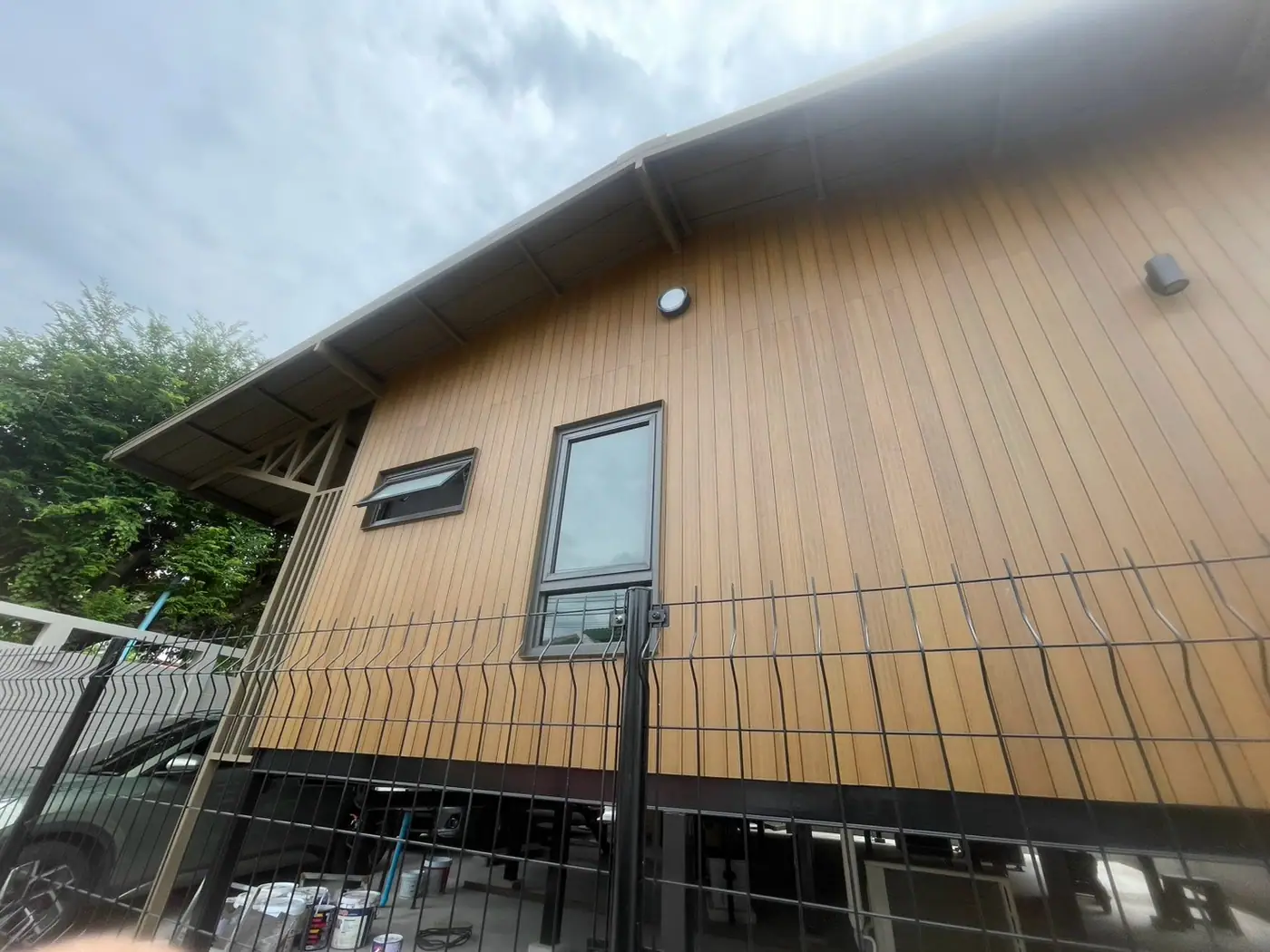 งานติดฟิล์มกรองแสงที่ หมู่บ้านเปรมวดี 1 ถ.พุทธมณฑลสาย 2 รูปที่ 3