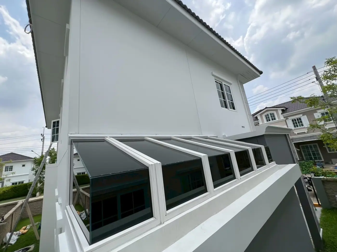 งานติดฟิล์มกรองแสงที่ เพรสทีจ ฟิวเจอร์-รังสิต รูปที่ 6