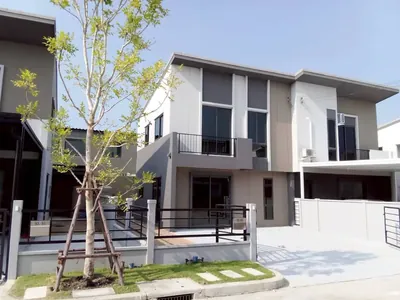 งานติดฟิล์มกรองแสงที่ โครงการอภิทาวน์ นครชัยศรี (จ.นครปฐม)